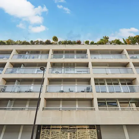 Eiffel Tower By Prestige Apartment
